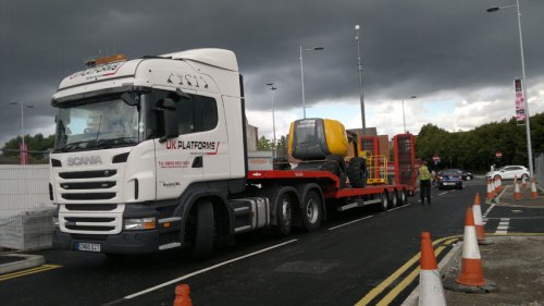 Delivery of the cherrypicker - ominous skies