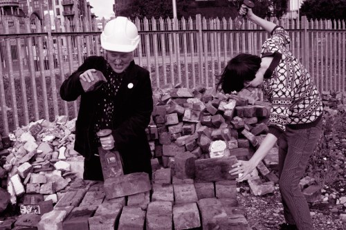 Debbie Sharp and Rosanne Robertson, 18 August 2014.  Photo by Pam Van Damned Visuals.